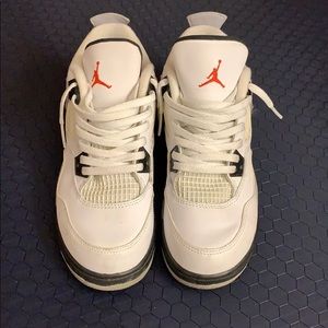 Retro Jordan 4 “Cement”